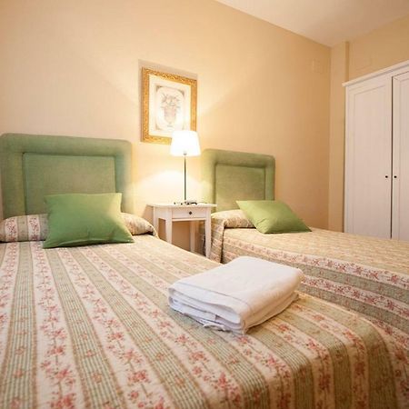 Macarena Flat Apartment เซบีญา ภายนอก รูปภาพ
